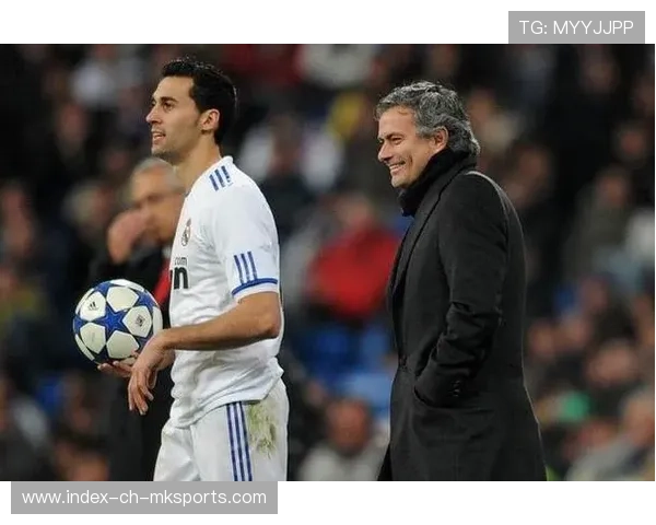 皇家马德里欧冠再次遭遇本菲卡，穆里尼奥重返伯纳乌